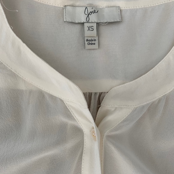 Joie Silk Button Down- Size XS - Picture 2 of 4